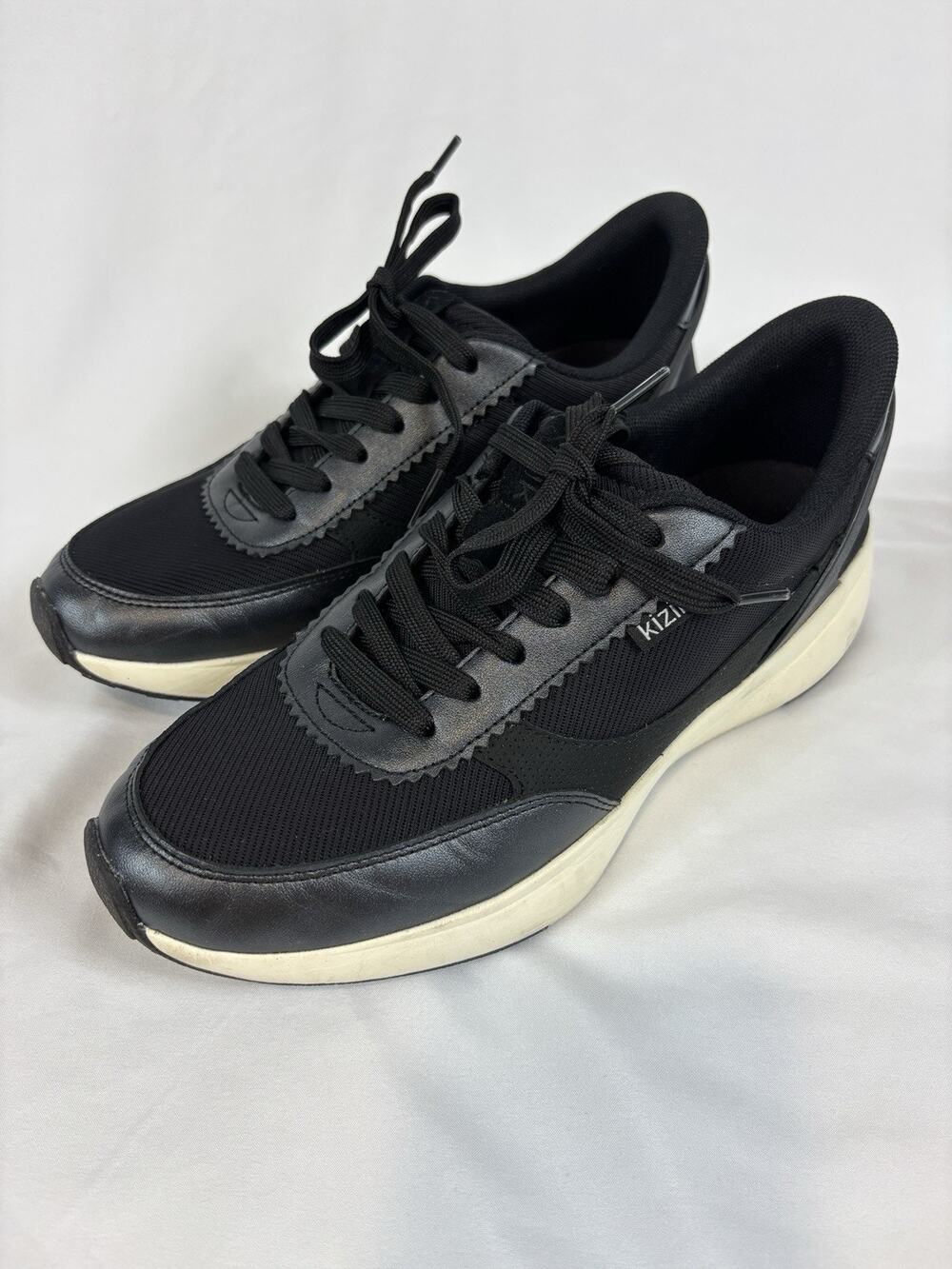 Kizik Paris Sneakers Black Knit Leather Size 8.5 Lightweight Comfort